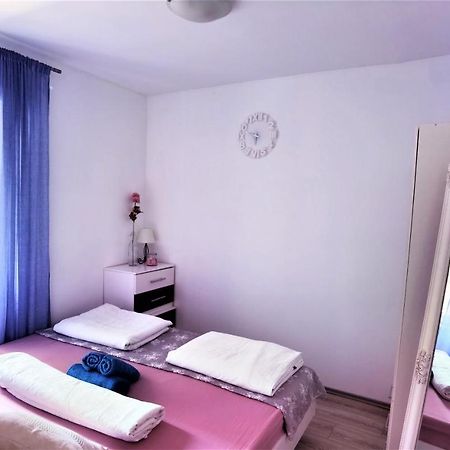 Apartment Chloe Trogir Exterior photo